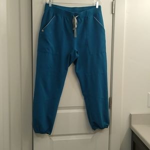Pacific Blue Venice slim jogger scrub pants.